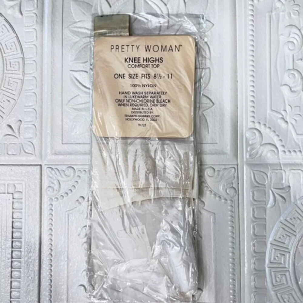 Vintage Pretty Woman‎ WHITE Nylon Knee Highs SANDALFOOT Style 72 One Size NEW